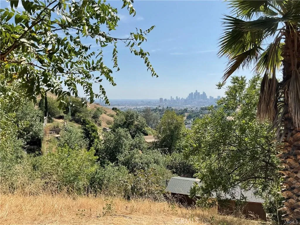 4128 Turquoise St