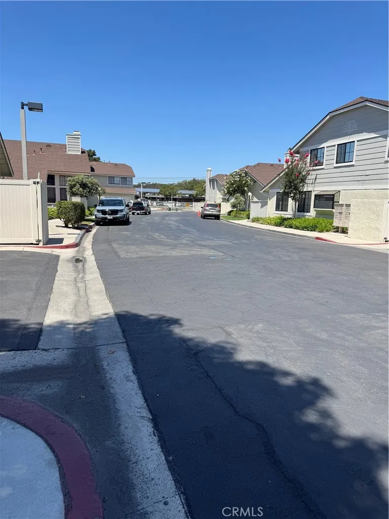 1700 W Cerritos Avenue 120, Anaheim, California 92804 — photo 5