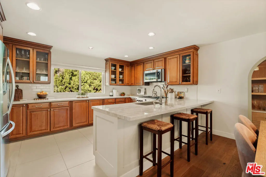 4914 1/2 Mcconnell Avenue, Los Angeles, California 90066 — photo 4