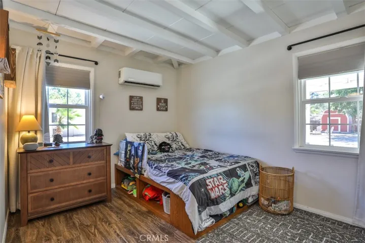 Secondary room