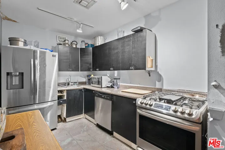 7407 Topanga Canyon Boulevard, Canoga Park, California 91303 — photo 5