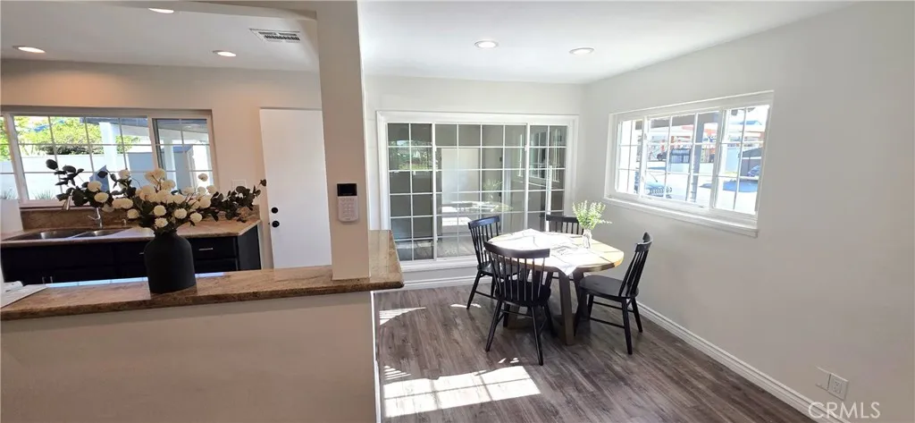 Dining area Dining area