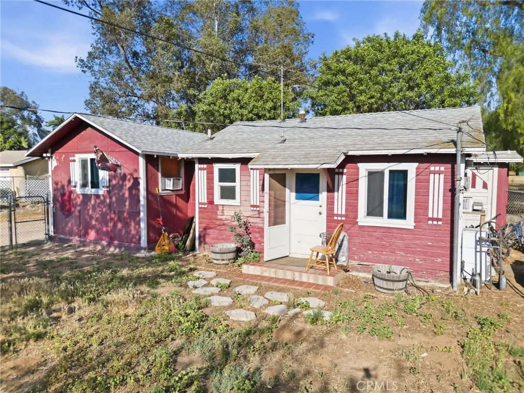 3475 Hillside Avenue, Norco, California 92860 — photo 4