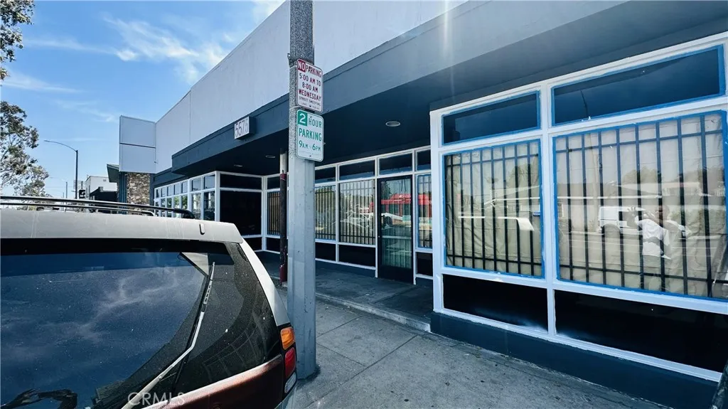 Front of the Building on Atlantic Ave #6
