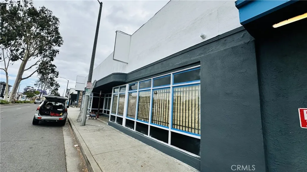 Front of the Building on Atlantic Ave #5