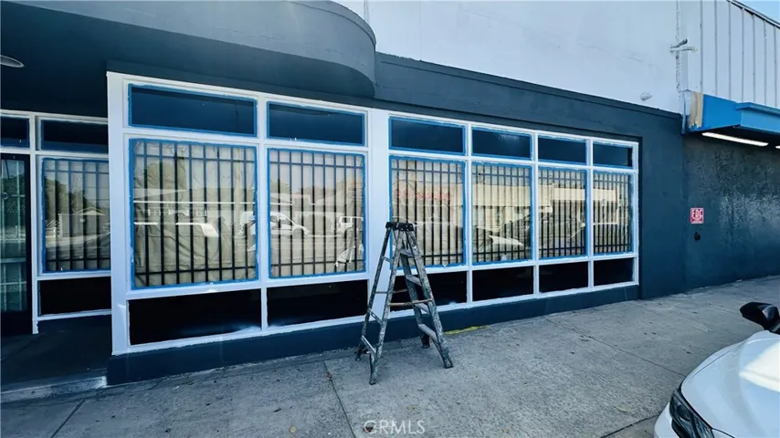 Front of the Building on Atlantic Ave #2