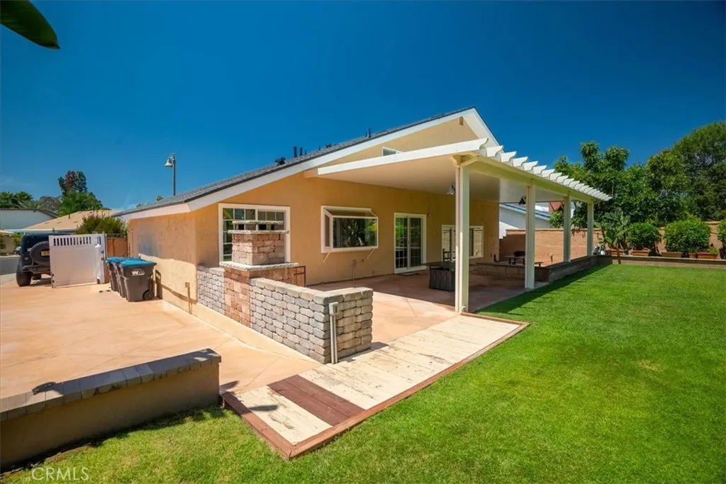 Spacious backyard