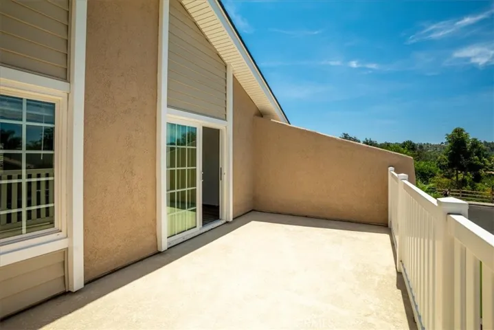 Side patio