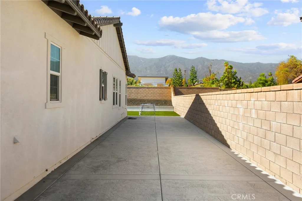 side yard
