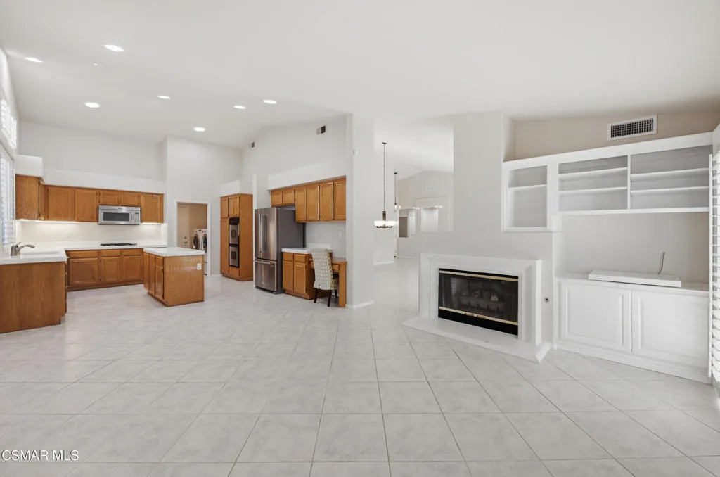 141 Giant Oak Ave, Newbury Park