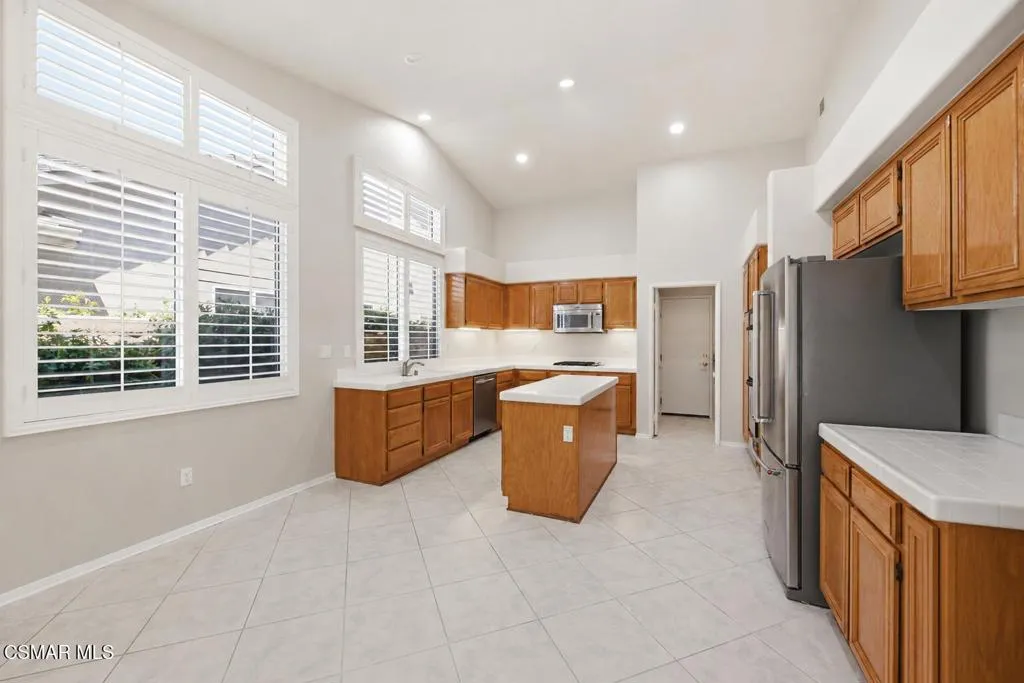 141 Giant Oak Ave, Newbury Park