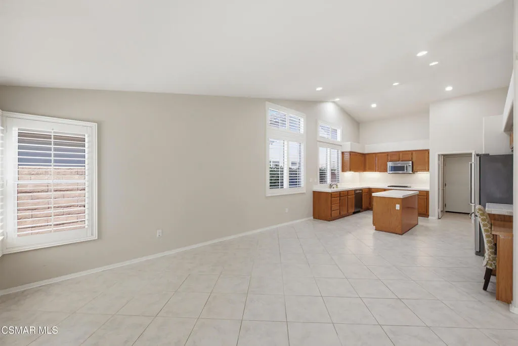 141 Giant Oak Ave, Newbury Park