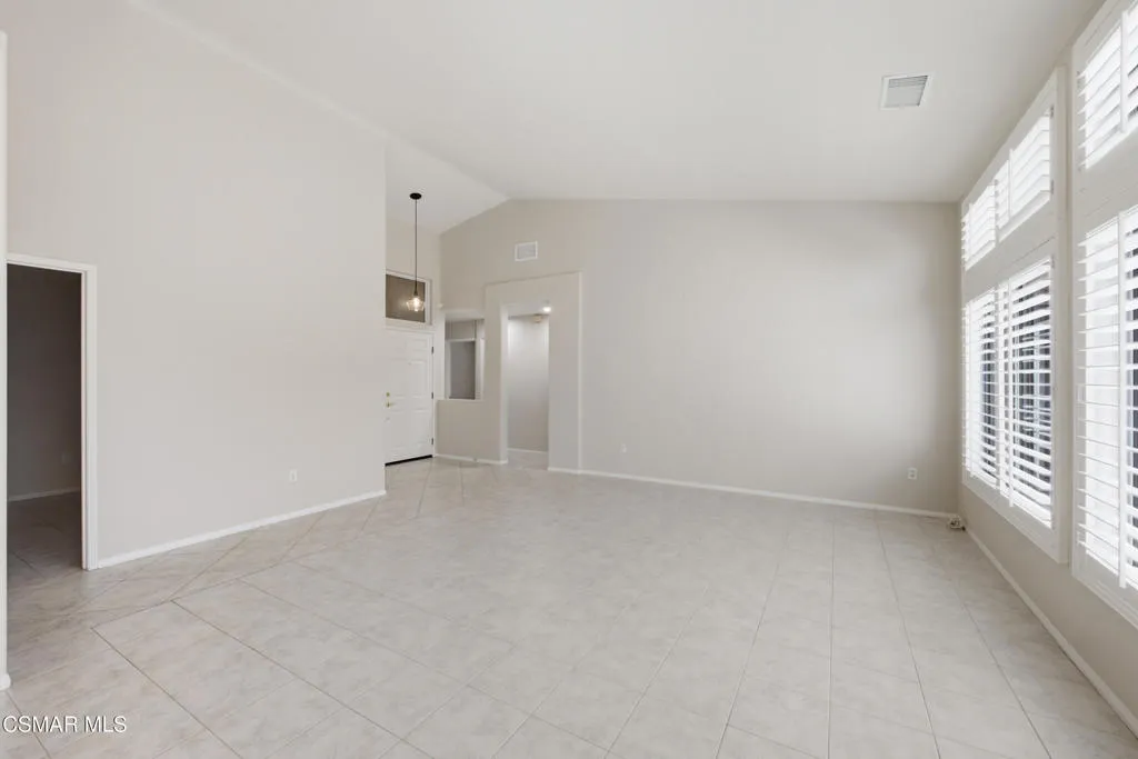 141 Giant Oak Ave, Newbury Park