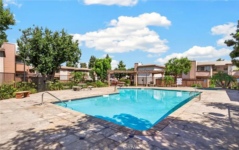 Community pool & Spa