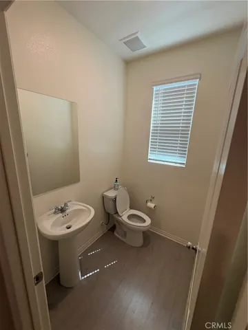 First floor 1/2 bathroom