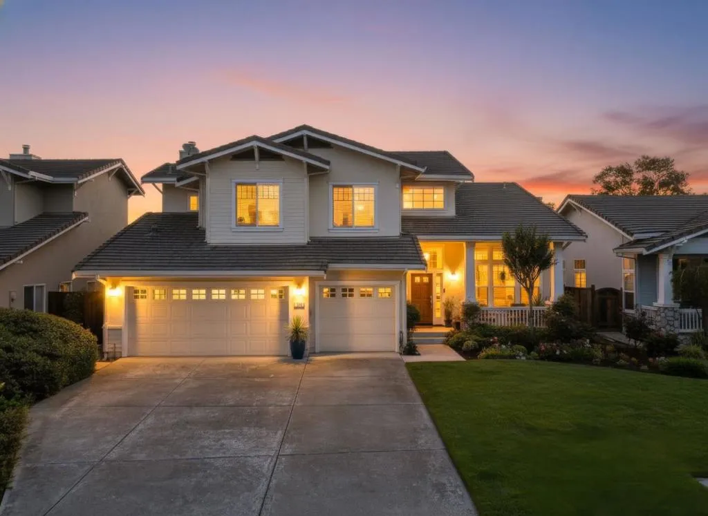 1405 Casablanca Cir
