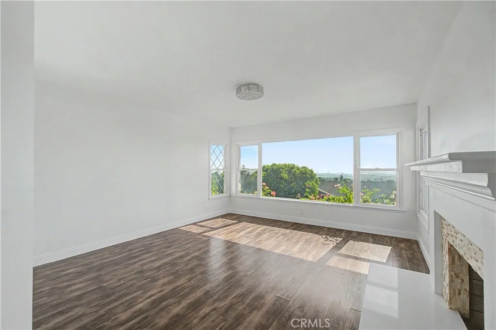 Living room with gas fireplace Harbor View