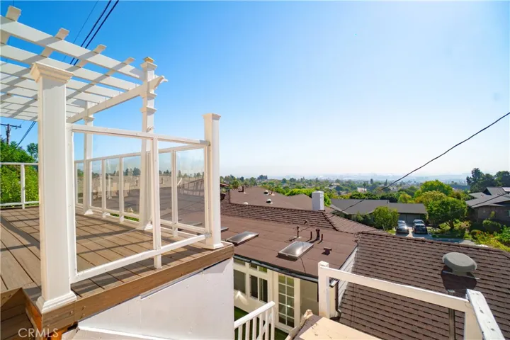 180 degree views from rear viewing deck