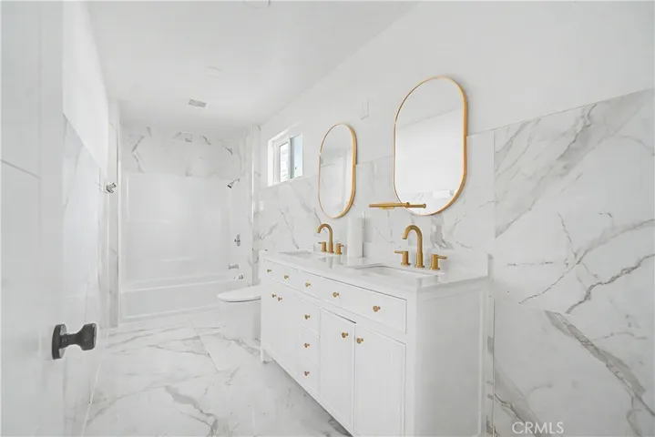 Master Bathroom with double sinks