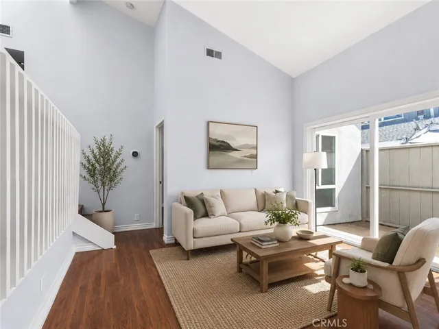 2710 W Segerstrom Avenue F, Santa Ana, California 92704 — photo 4