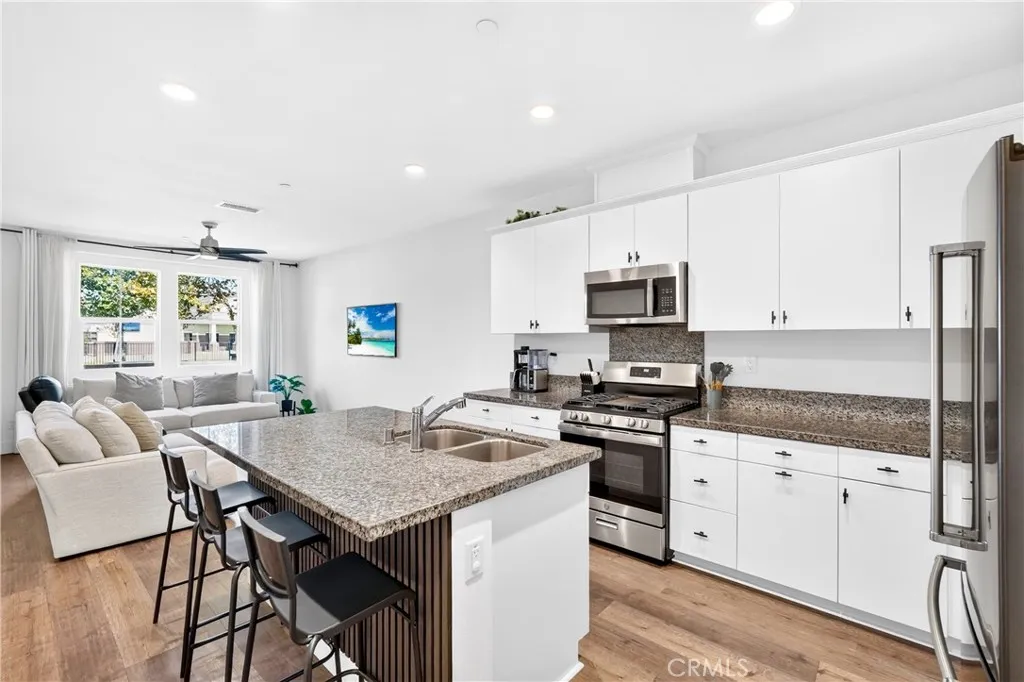 15923 Main, Chino, California 91708 — photo 5