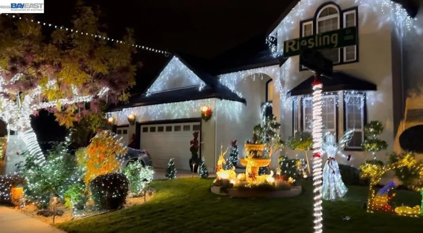 Holiday decoration