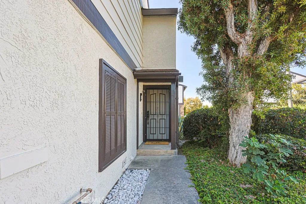 2640 W Meadowview, Anaheim, California 92804 — photo 4
