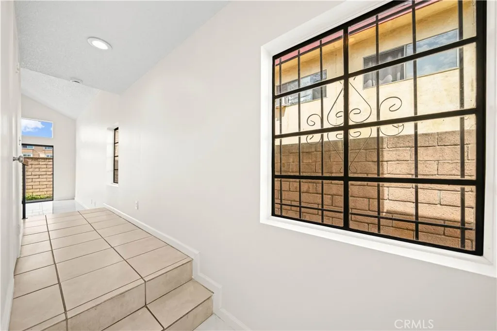 6060 Oak Street M, Huntington Park, California 90255 — photo 5