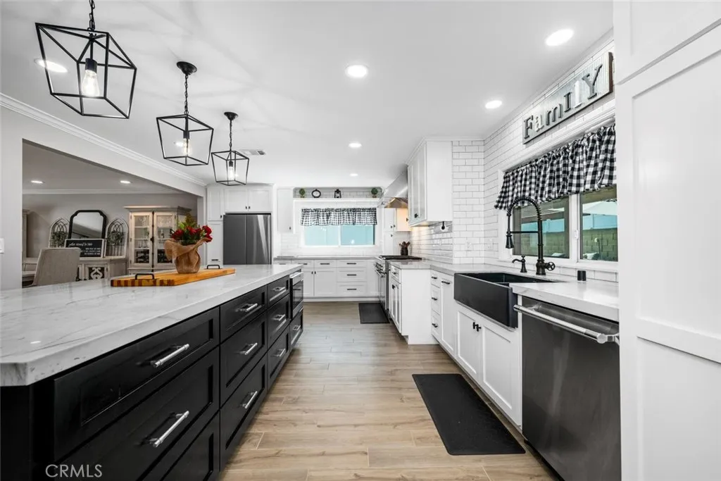 Self-closing pot and pan drawers and cabinets.