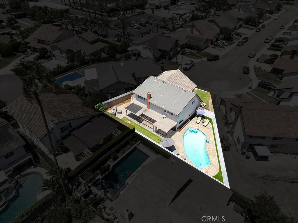 House Outlined