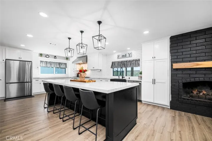 Breakfast bar, meal prep, buffet for entertaining.