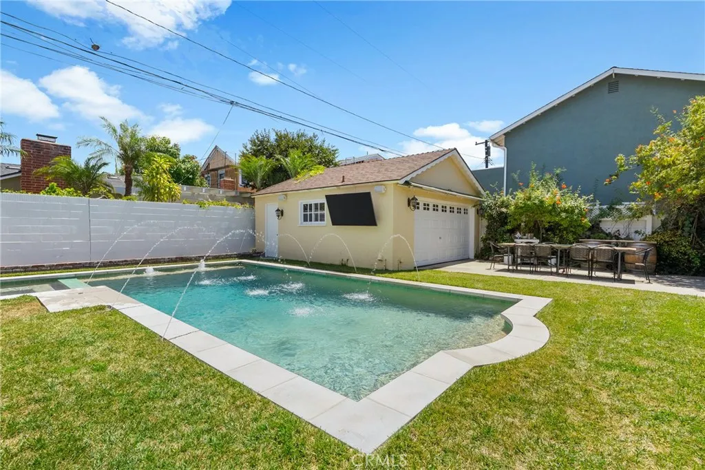 Perfect backyard for entertaining.