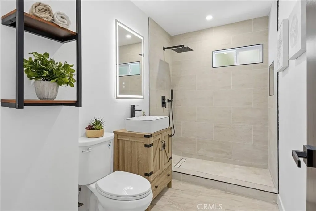 Hall Bathroom