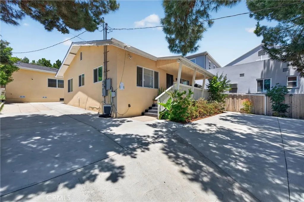 4363 Eagle Rock