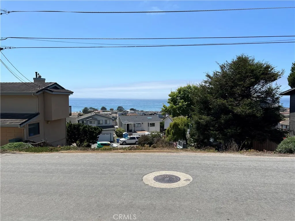 605 Ardath Drive, Cambria, California 93428 — photo 5