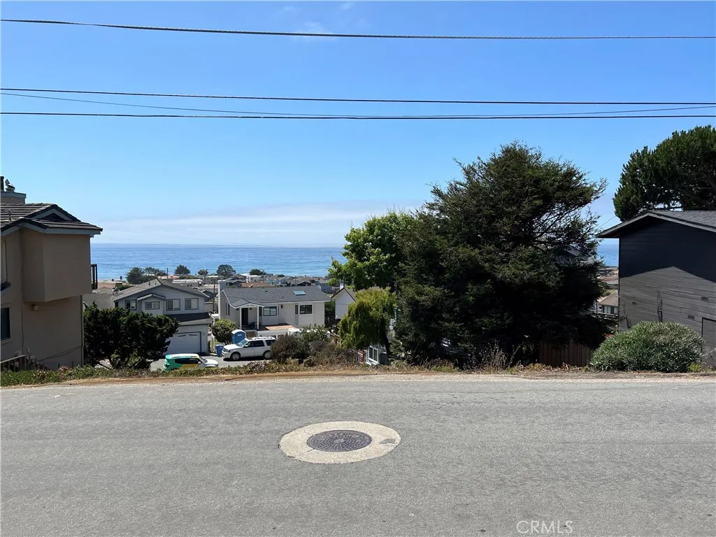 605 Ardath Drive, Cambria, California 93428 — photo 4