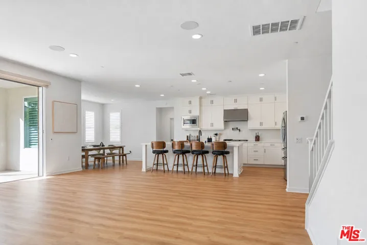 18130 Radiance Lane, Santa Clarita, California 91350 — photo 5