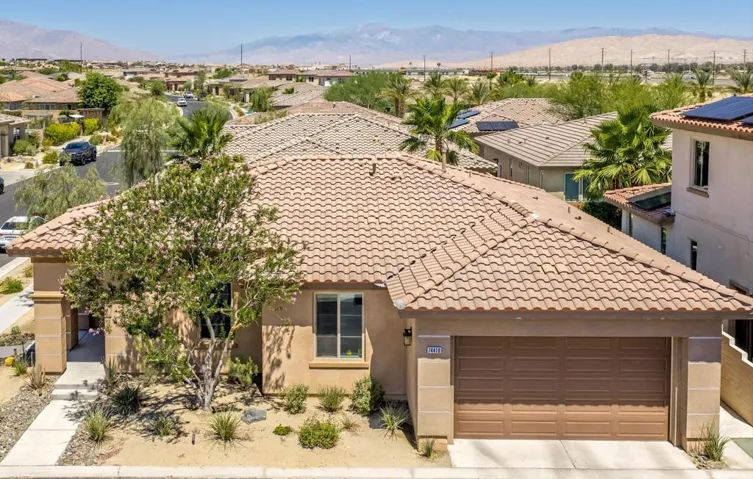Meticulous Curb Appeal
