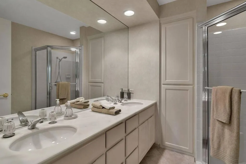 Guest Bathroom #3
