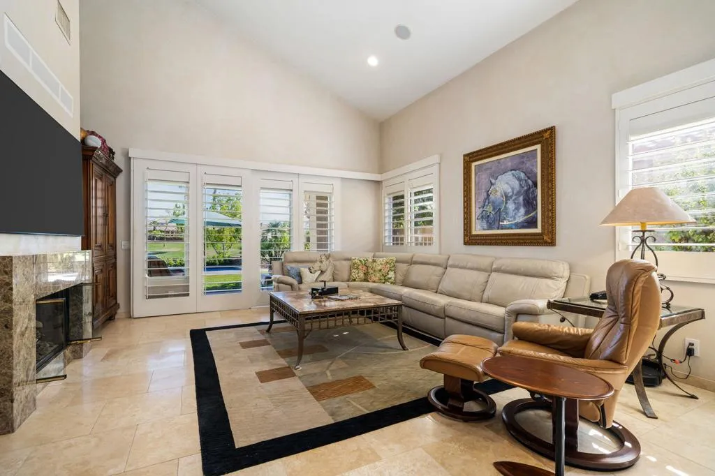 21-web-or-mls-CCGolden_OPMG_0726_021