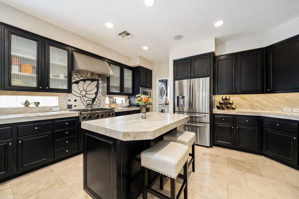 25-web-or-mls-CCGolden_OPMG_0726_025