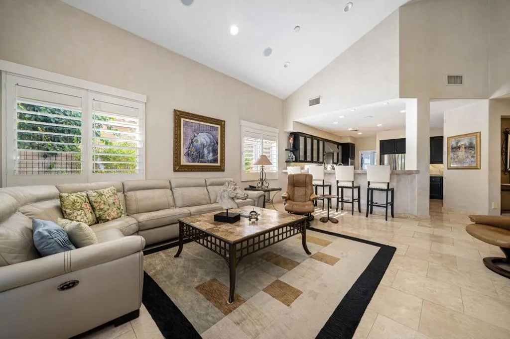 23-web-or-mls-CCGolden_OPMG_0726_023
