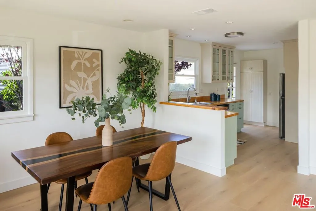 935 Indiana Avenue, Venice, California 90291 — photo 4