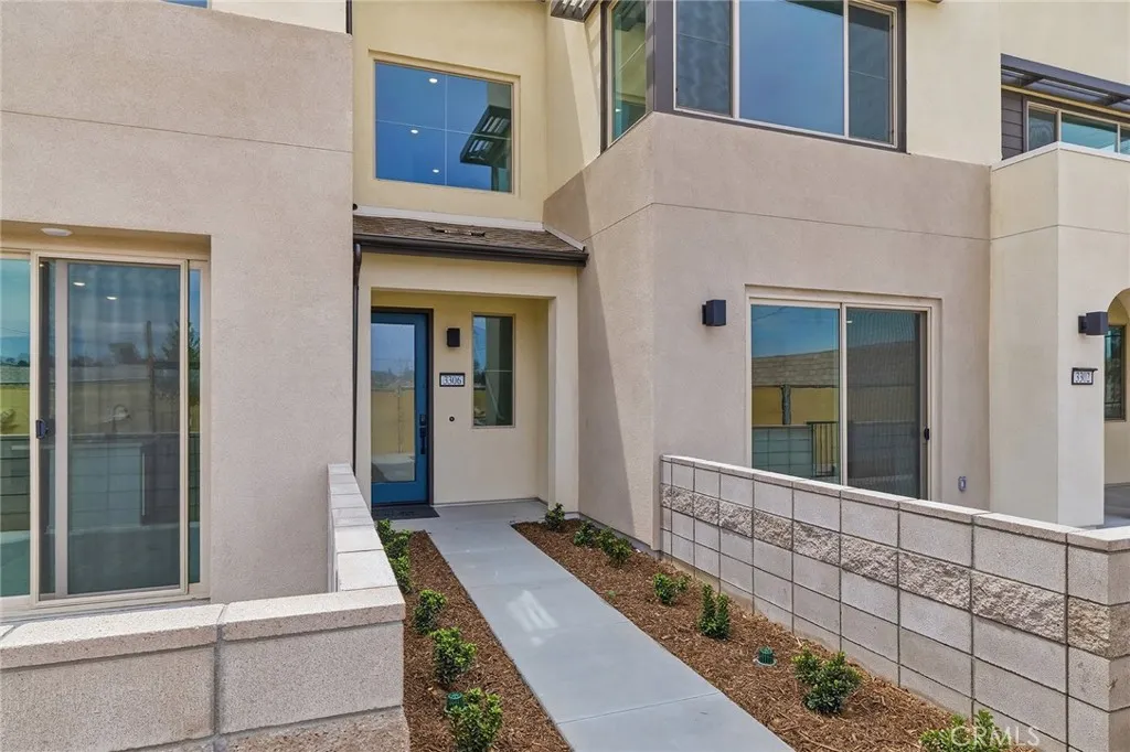 3306 S Ruby Paseo