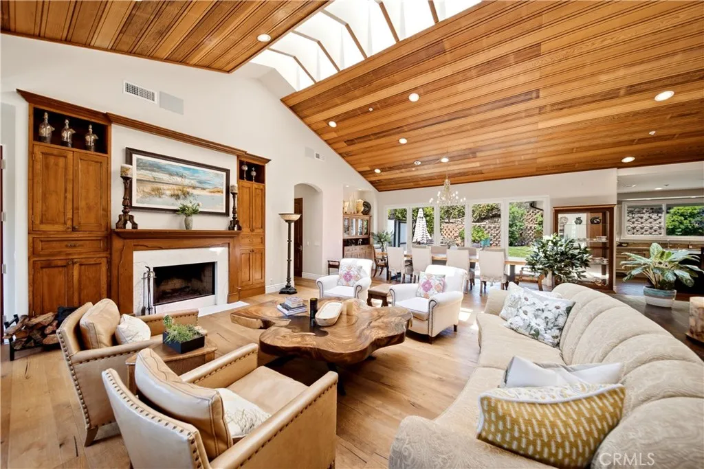 15159 Rancho Real