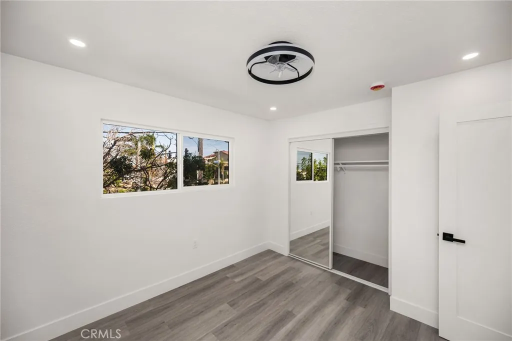 Unit B 1200 sqft