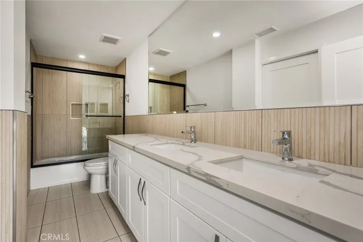 Unit A 1400 sqft