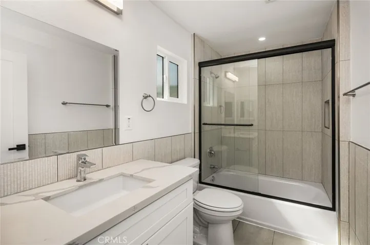 Unit A 1400 sqft