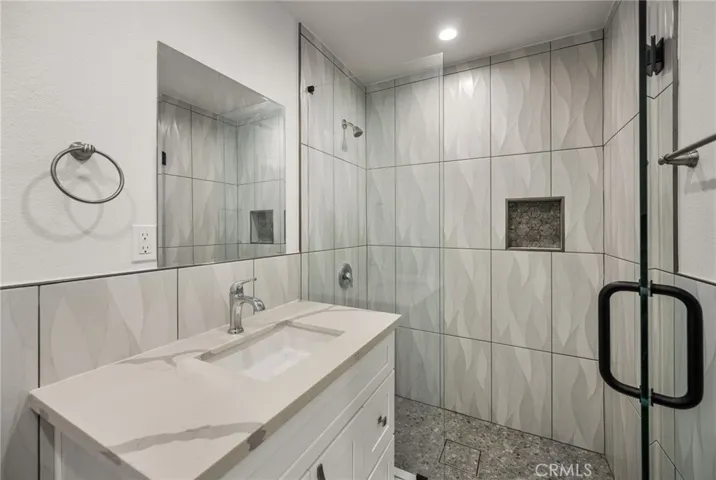 Unit A 1400 sqft