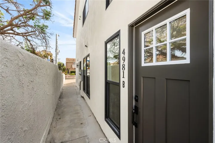 Unit B 1200 sqft